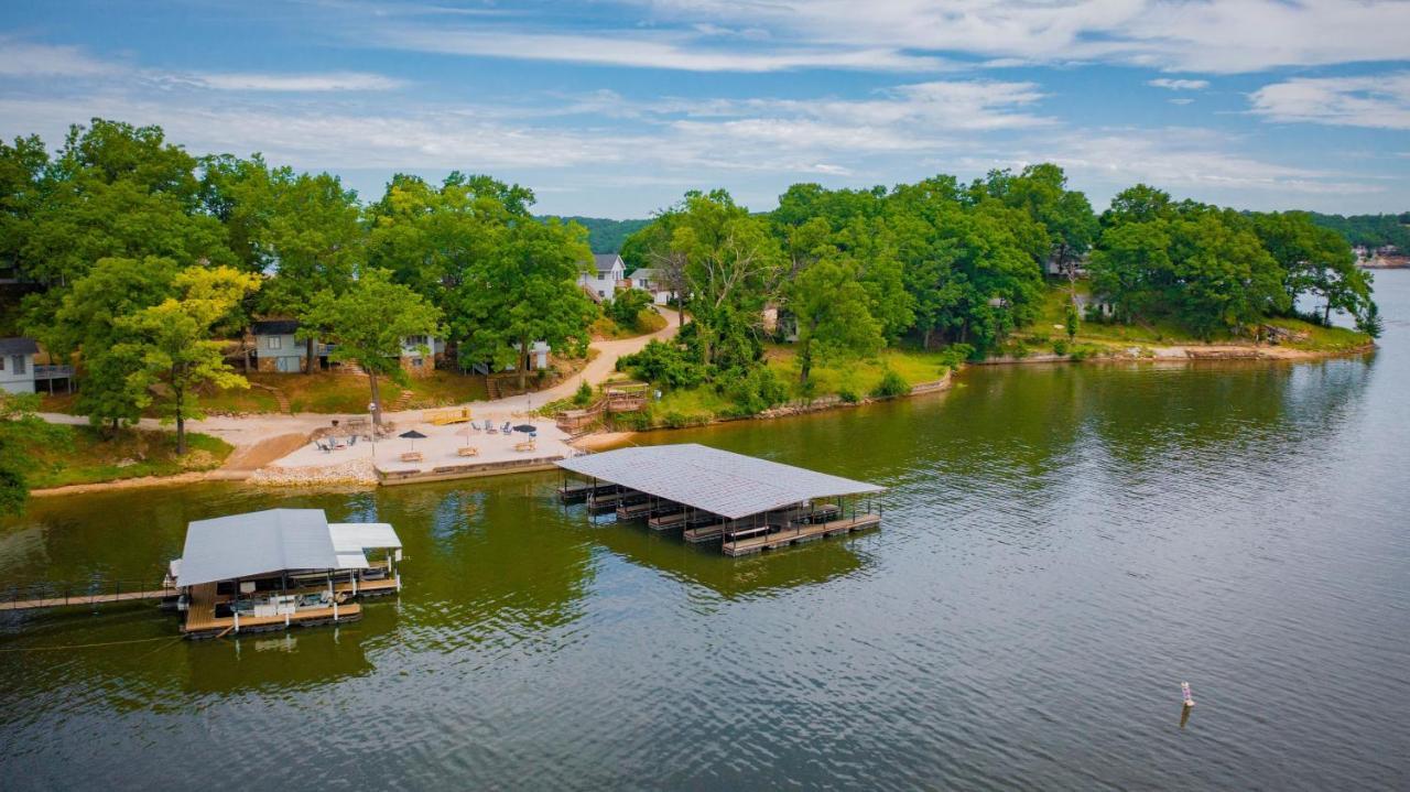 Lakeshore Fishing Cabins #4 Lake Ozark Eksteriør bilde